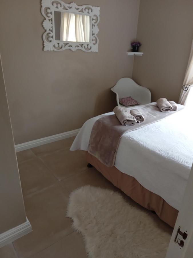 Toscana Cottage Port Elizabeth Bagian luar foto