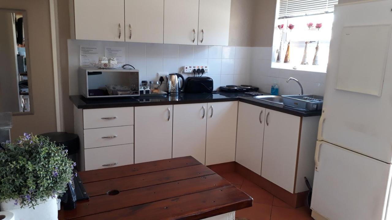 Toscana Cottage Port Elizabeth Bagian luar foto